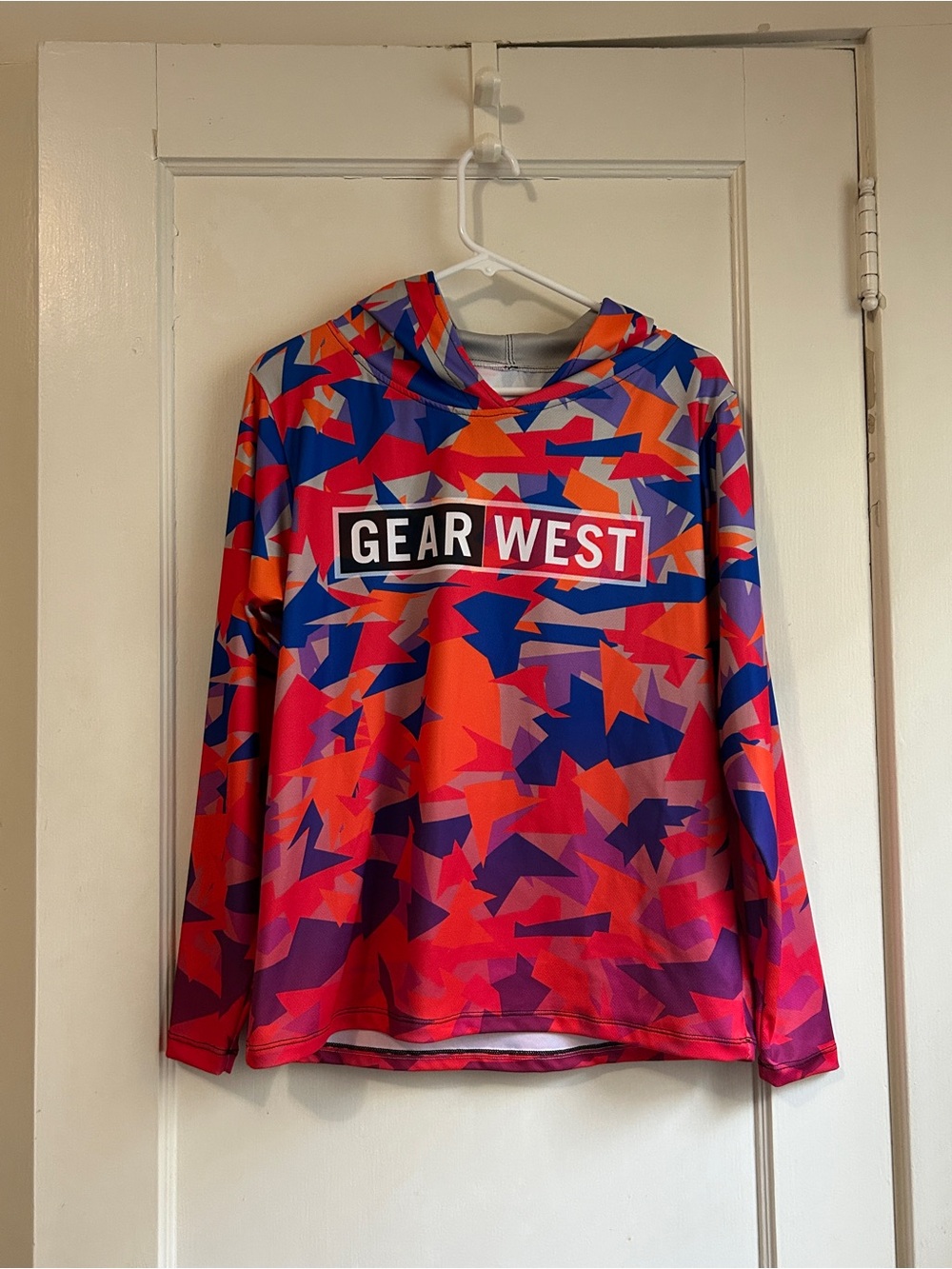 Women's long sleeve activewear top - Fits like a Large